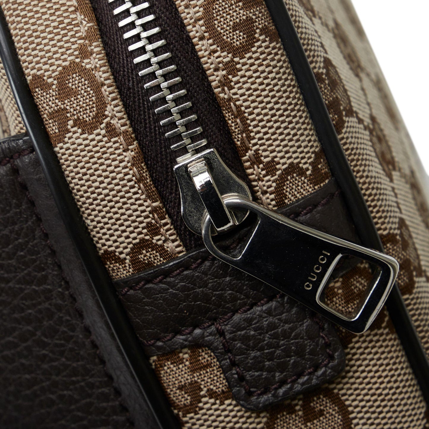 Gucci GG Canvas Belt Bag (SHG-fKExu5)