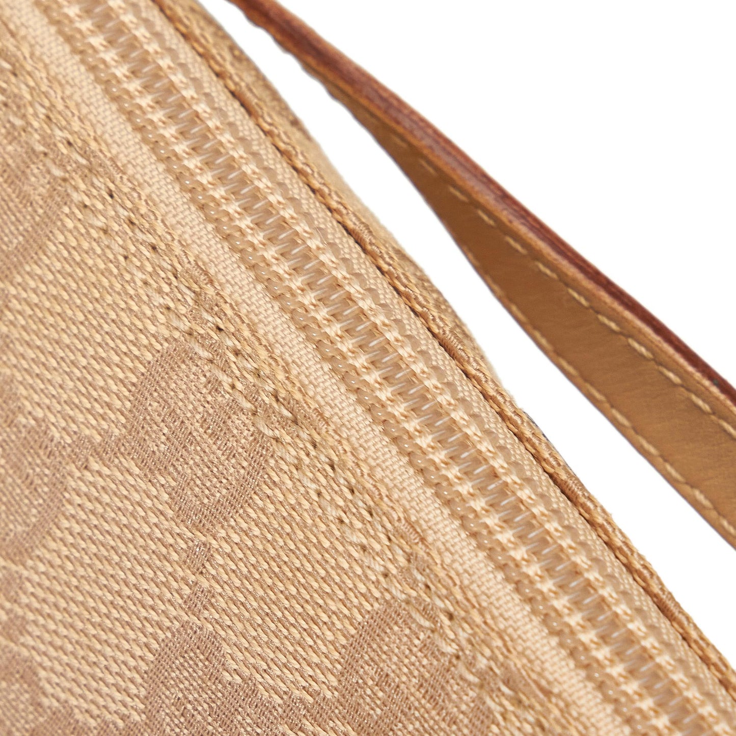 Gucci GG Canvas Boat (SHG-sQl5q5)