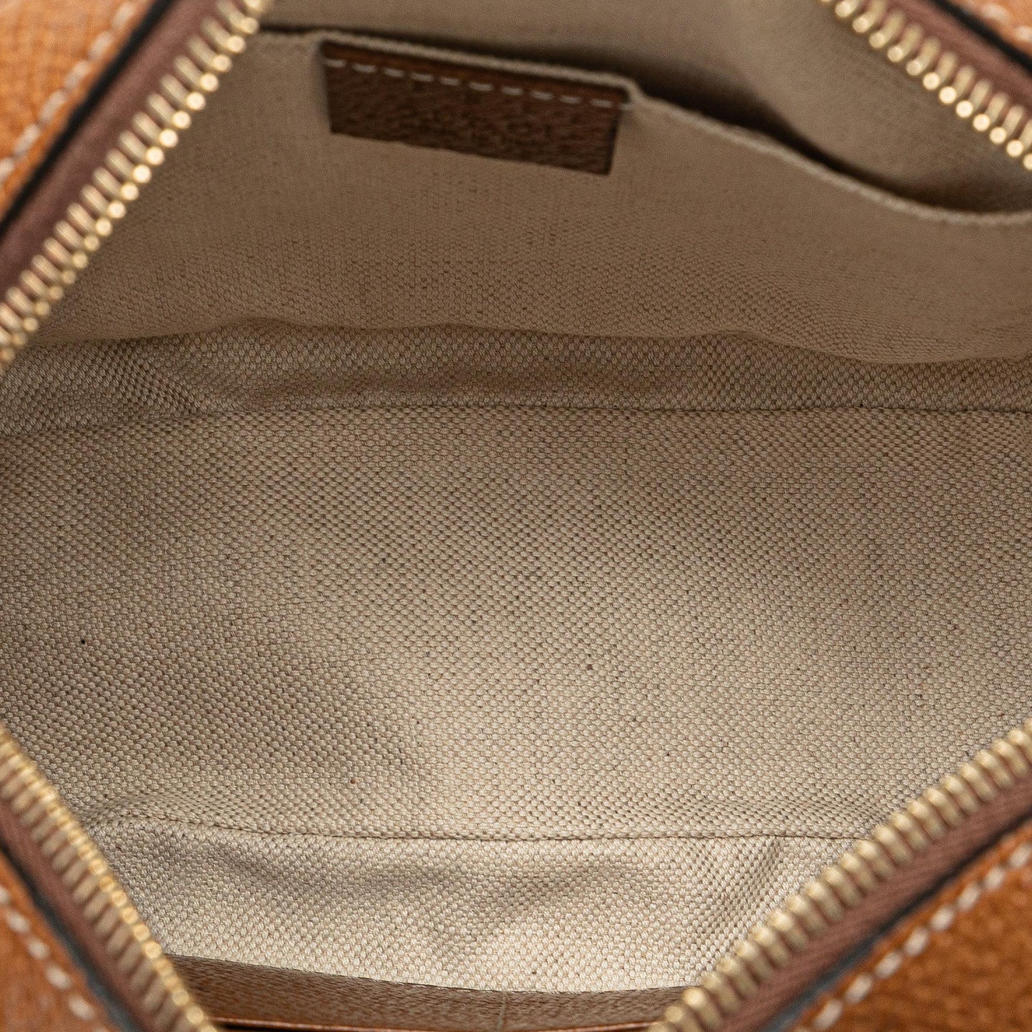 Gucci GG Canvas Bree Crossbody (SHG-tbpSh1)