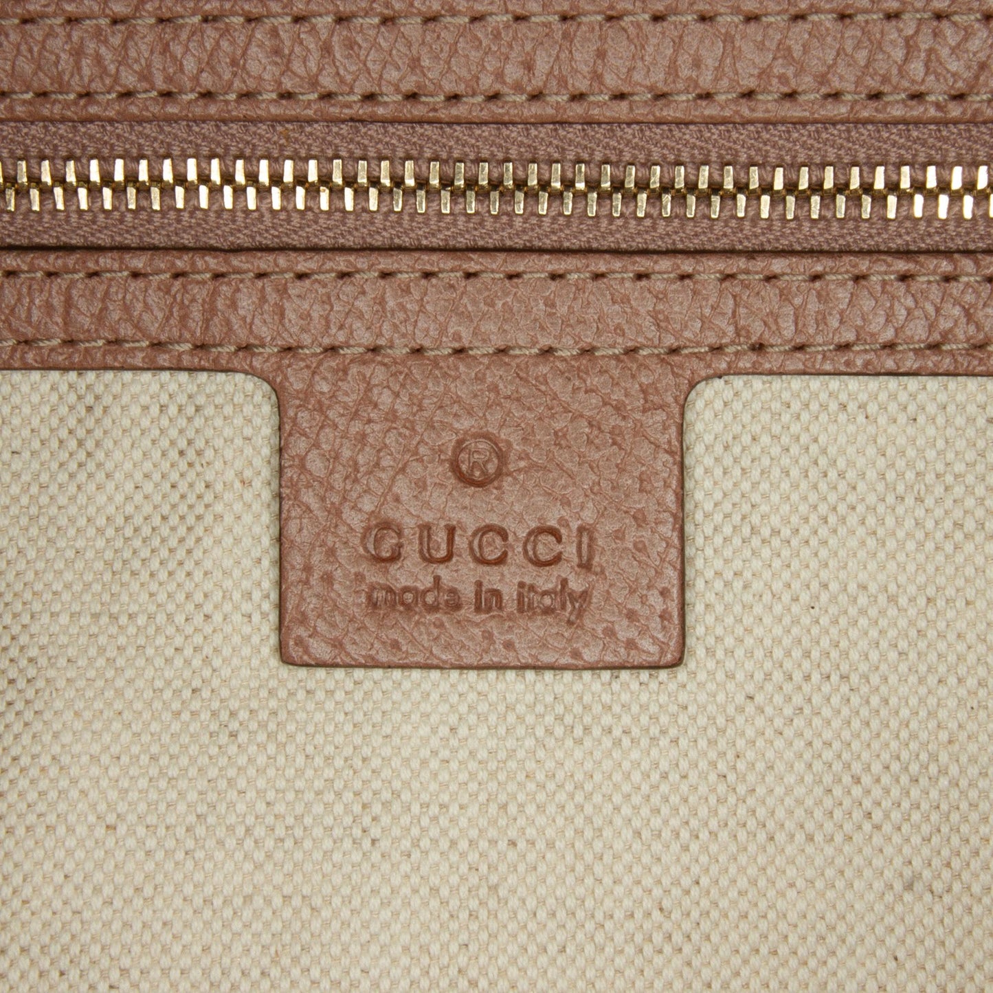 Gucci GG Canvas Bree Shoulder Bag (SHG-peTxRU)