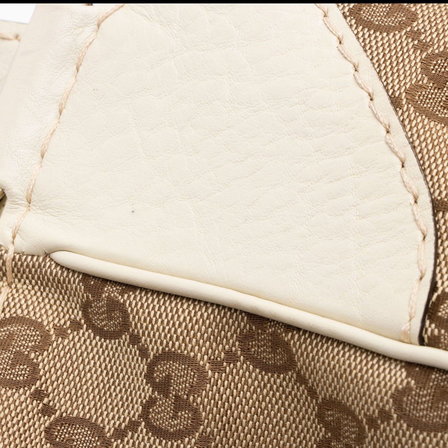 Gucci GG Canvas Charlotte Shoulder Bag (SHF-ouzd2v)