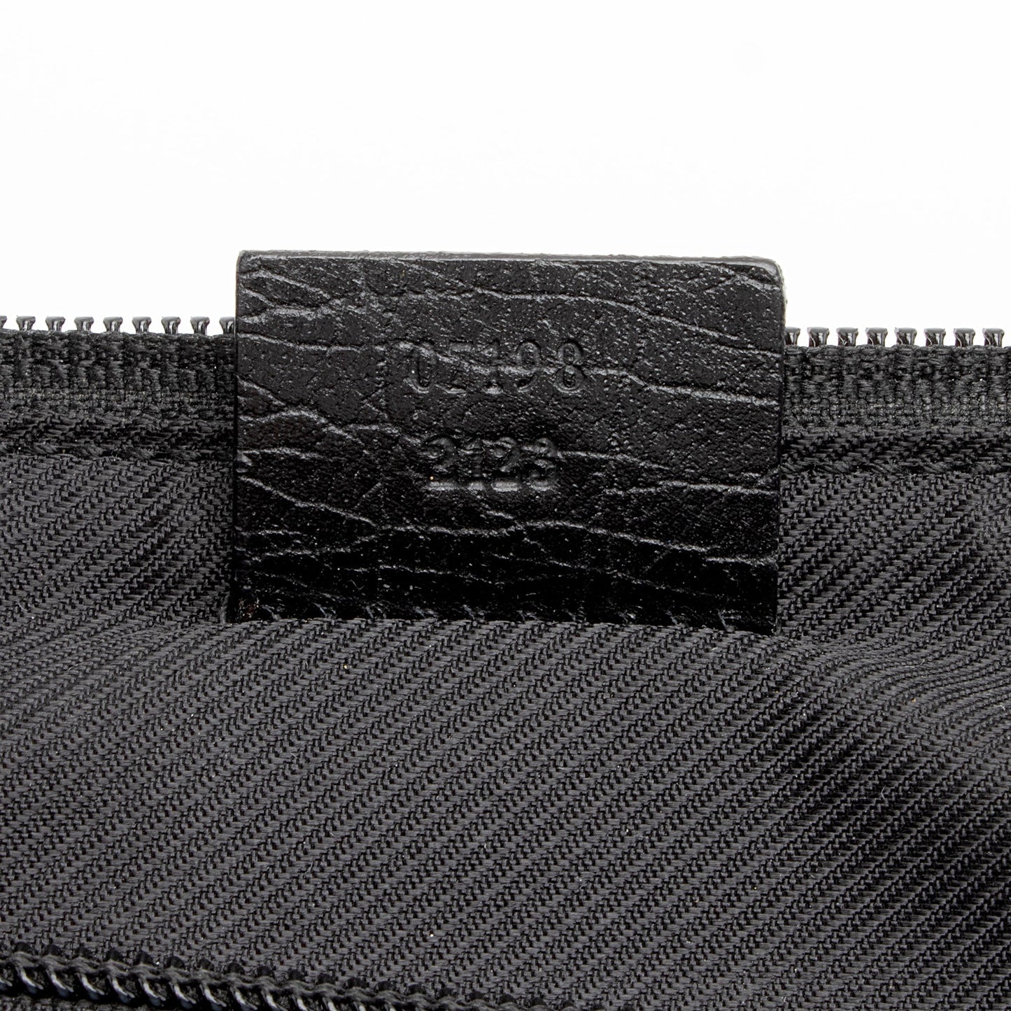Gucci GG Canvas Classic Pochette (SHF-8YZvvs)