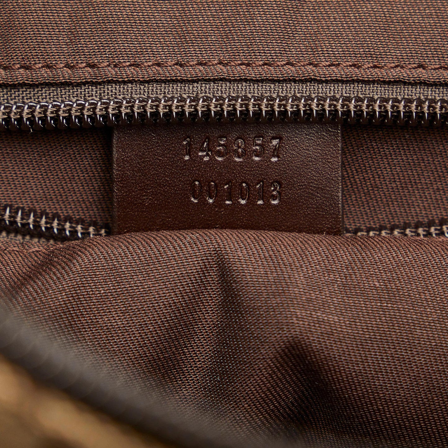 Gucci GG Canvas Crossbody (SHG-CPcKvQ)