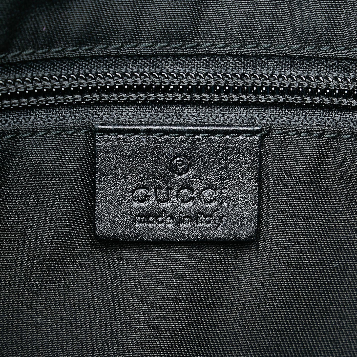 Gucci GG Canvas Crossbody (SHG-SbFpk0)