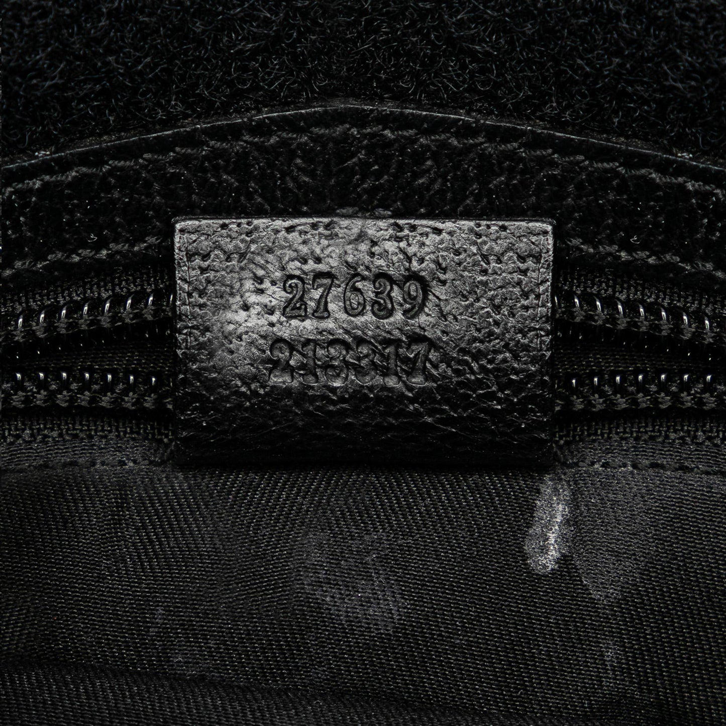 Gucci GG Canvas Crossbody (SHG-cXzYD3)