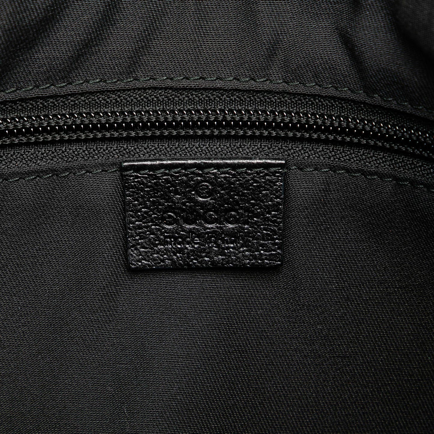 Gucci GG Canvas Crossbody (SHG-dZJHEq)