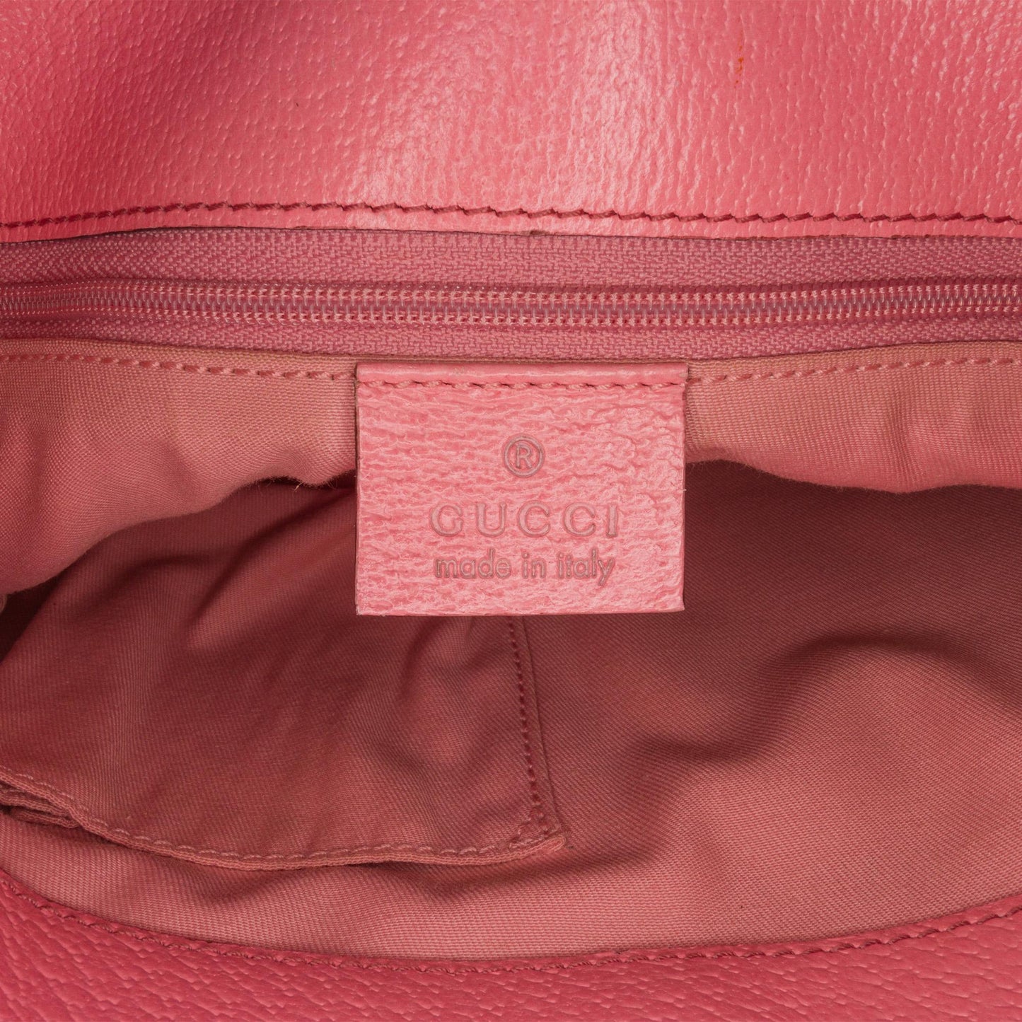 Gucci GG Canvas Eclipse Crossbody Bag (SHG-4xXzS6)
