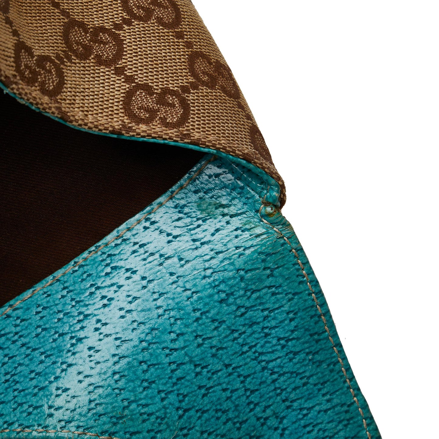 Gucci GG Canvas Nailhead Jackie Bardot (SHG-KfMLGA)