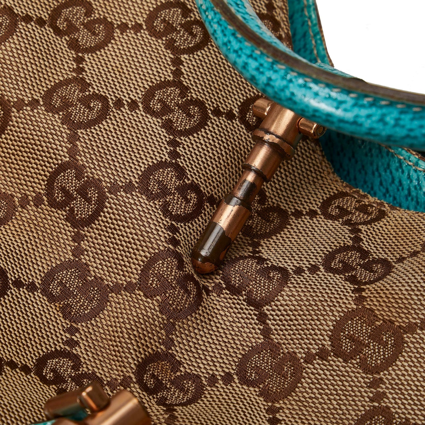 Gucci GG Canvas Nailhead Jackie Bardot (SHG-KfMLGA)