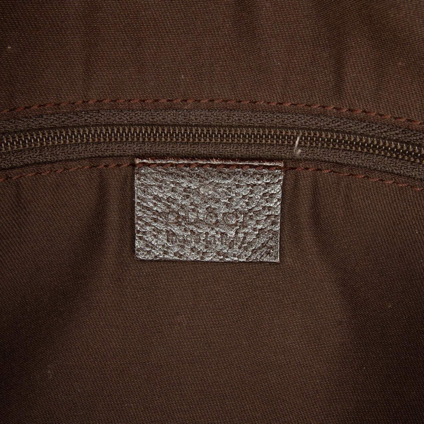 Gucci GG Canvas Pelham Shoulder Bag (SHG-YBXEJw)