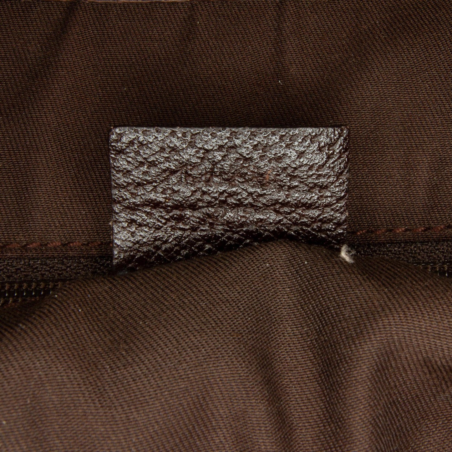 Gucci GG Canvas Pelham Shoulder Bag (SHG-YBXEJw)