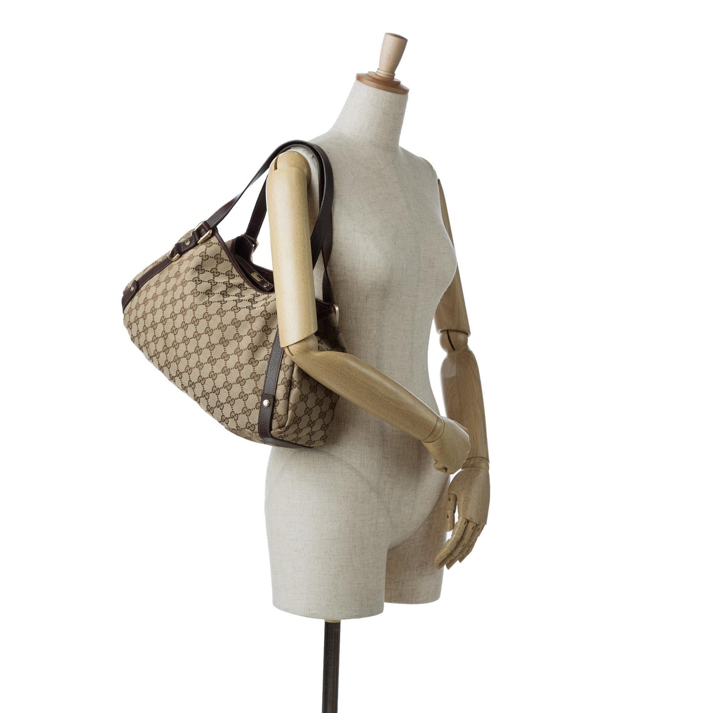 Gucci GG Canvas Pelham Shoulder Bag (SHG-YBXEJw)