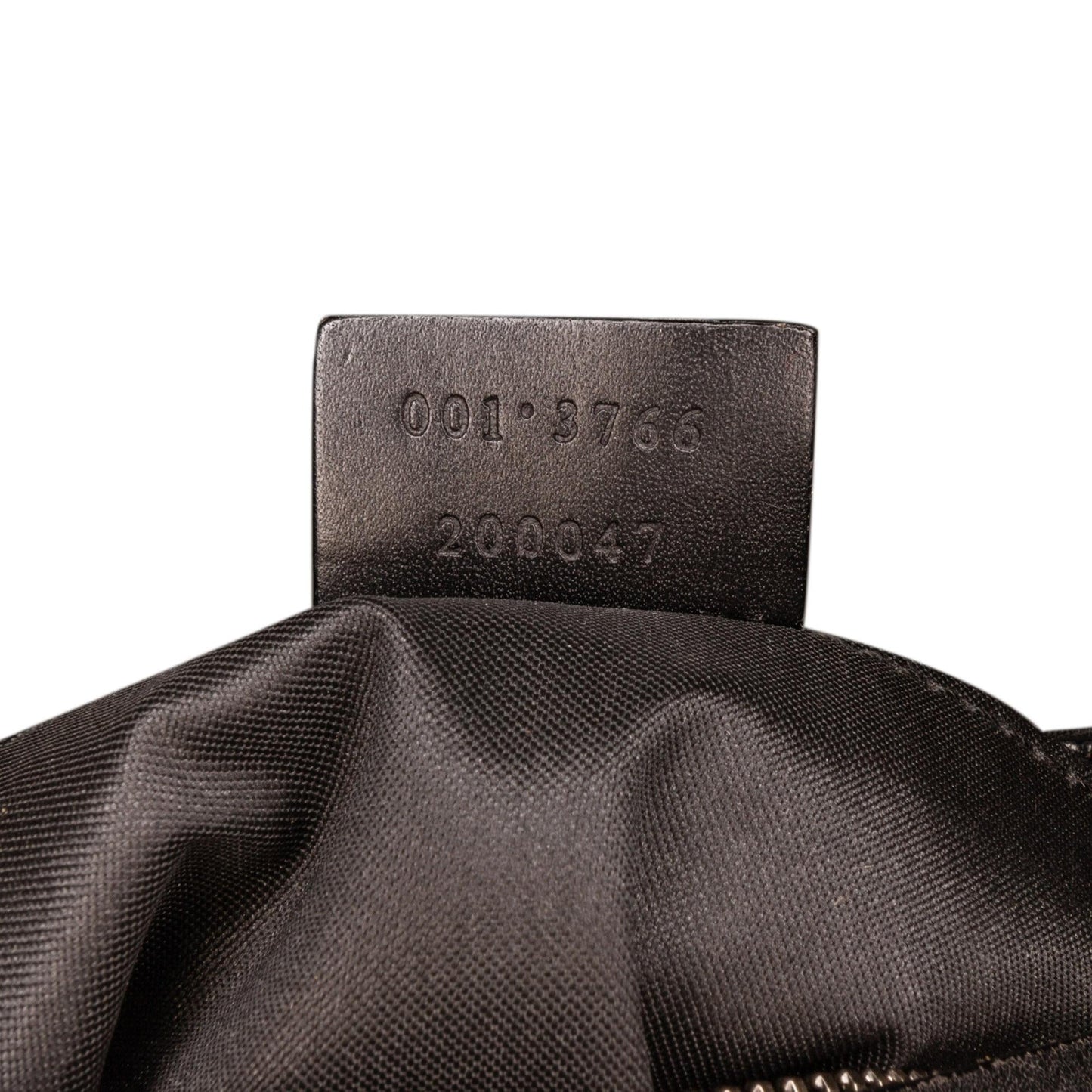 Gucci GG Canvas Shoulder Bag (SHG-AwkmcQ)