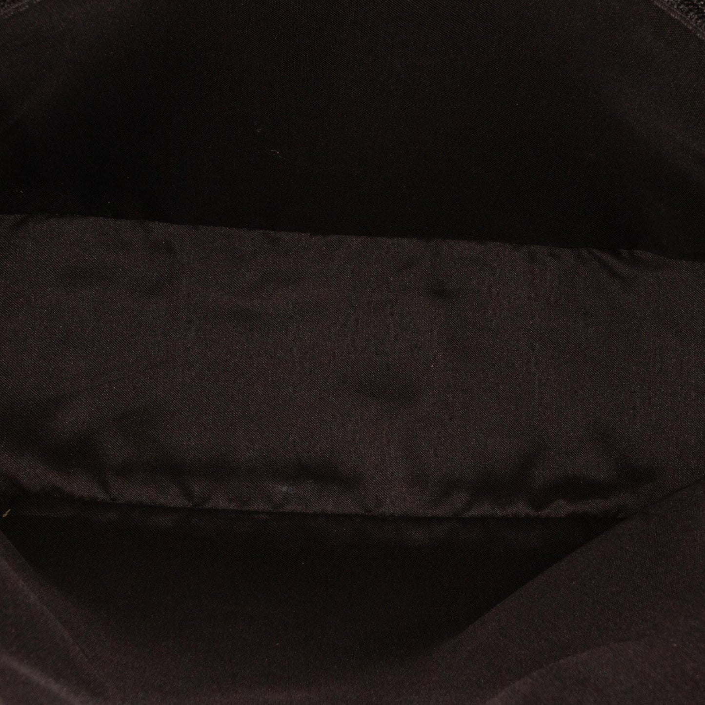 Gucci GG Canvas Shoulder Bag (SHG-AwkmcQ)