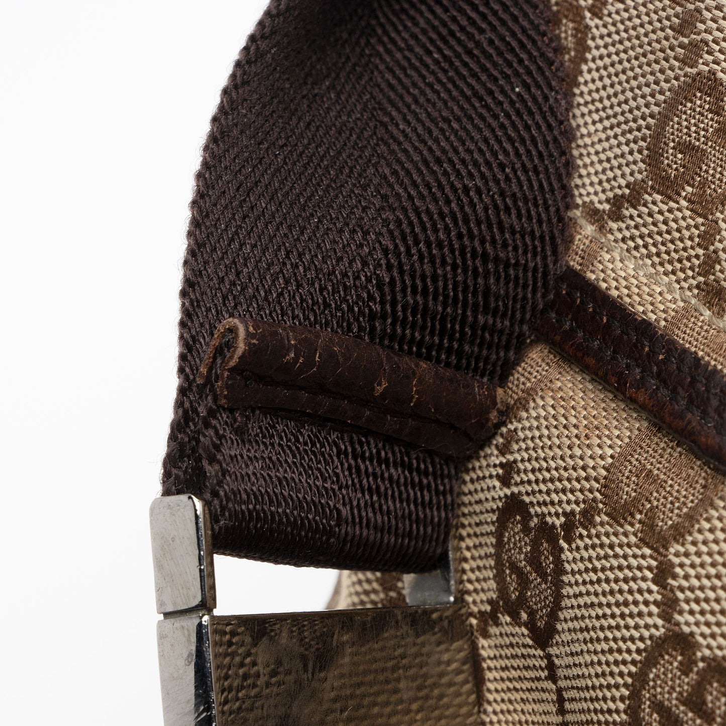 Gucci GG Canvas Small Waist Belt Bag (SHF-aTzoiD)