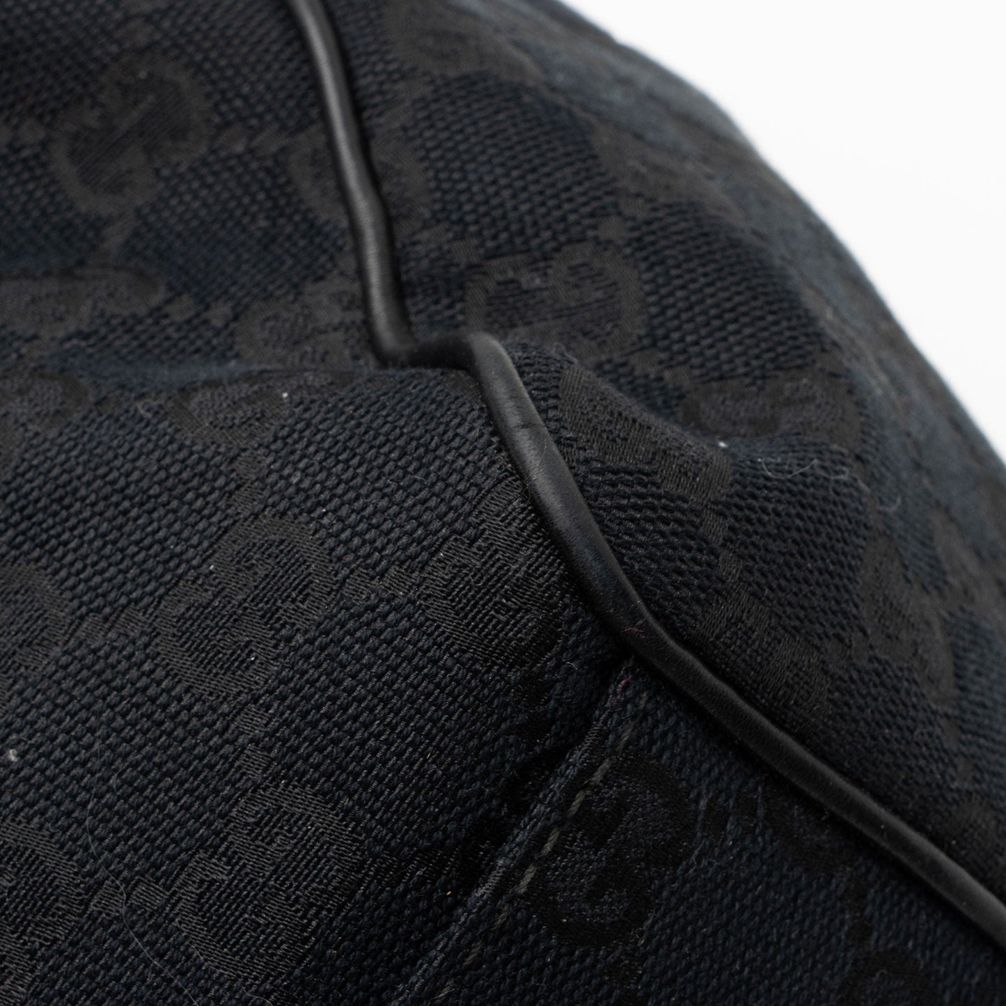 Gucci GG Canvas Sukey Medium Tote (SHF-cYxwRU)