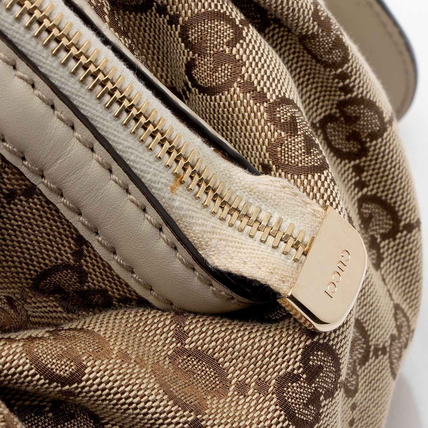 Gucci GG Canvas Sukey Satchel (SHF-SQFOq5)