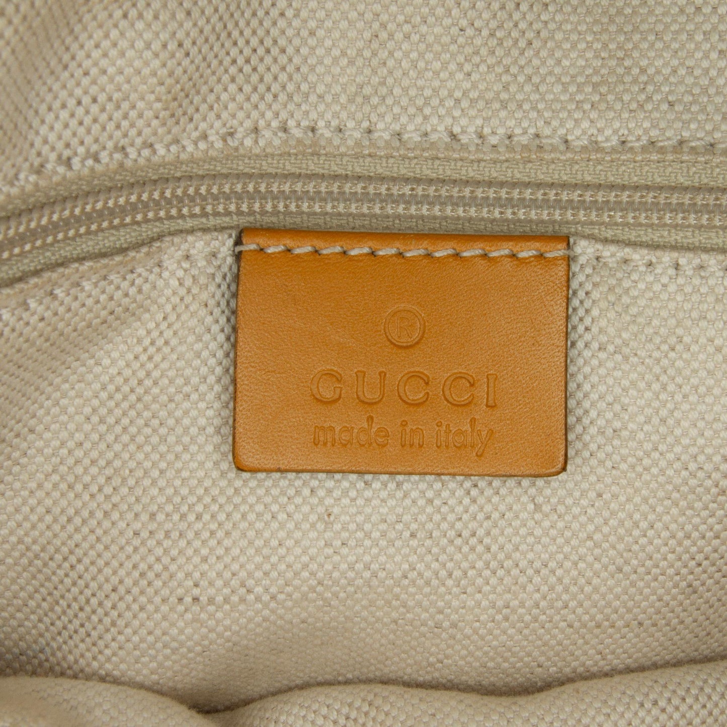 Gucci GG Canvas Sukey Satchel (SHG-yf9JaJ)