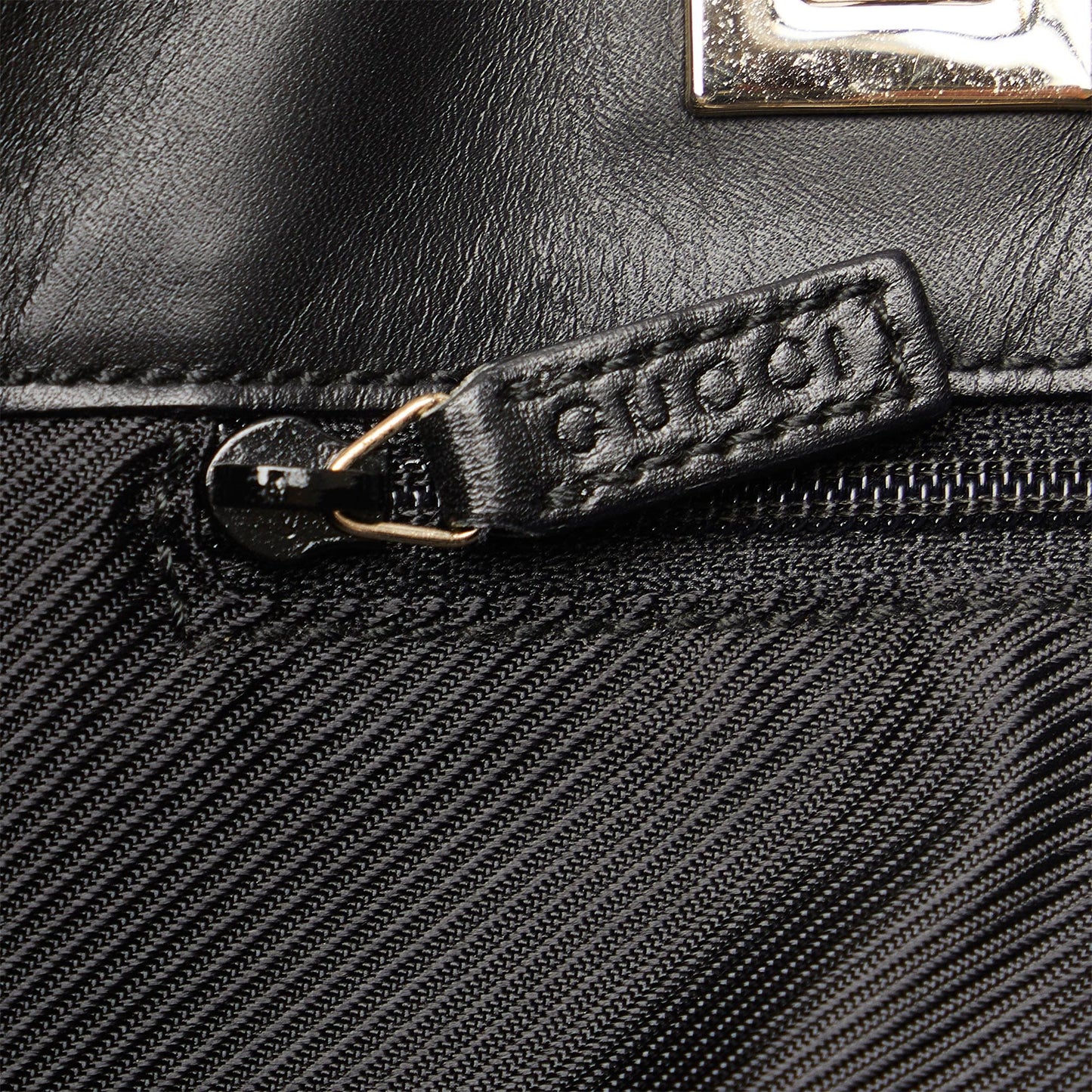 Gucci GG Canvas Tote Bag (SHG-7hY4dn)