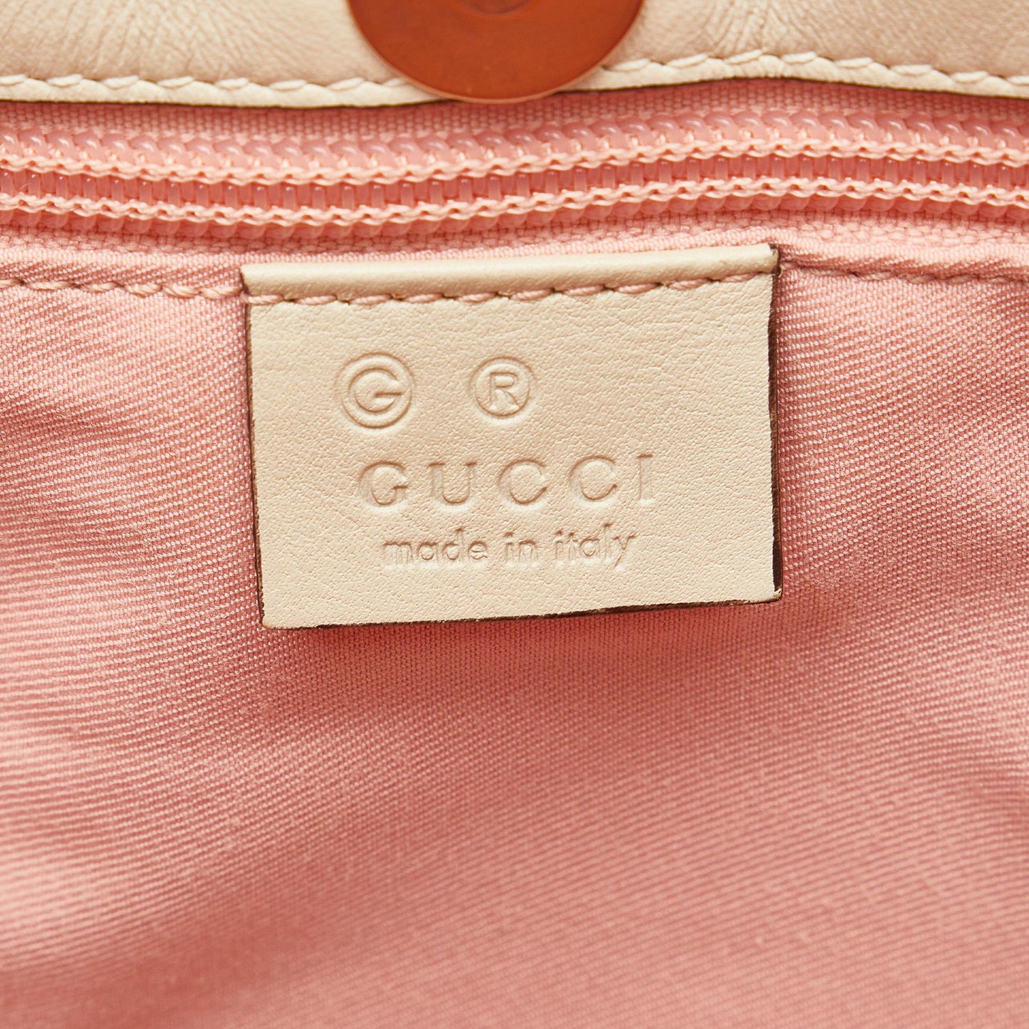 Gucci GG Canvas Tote Bag (SHG-J2GaMv)