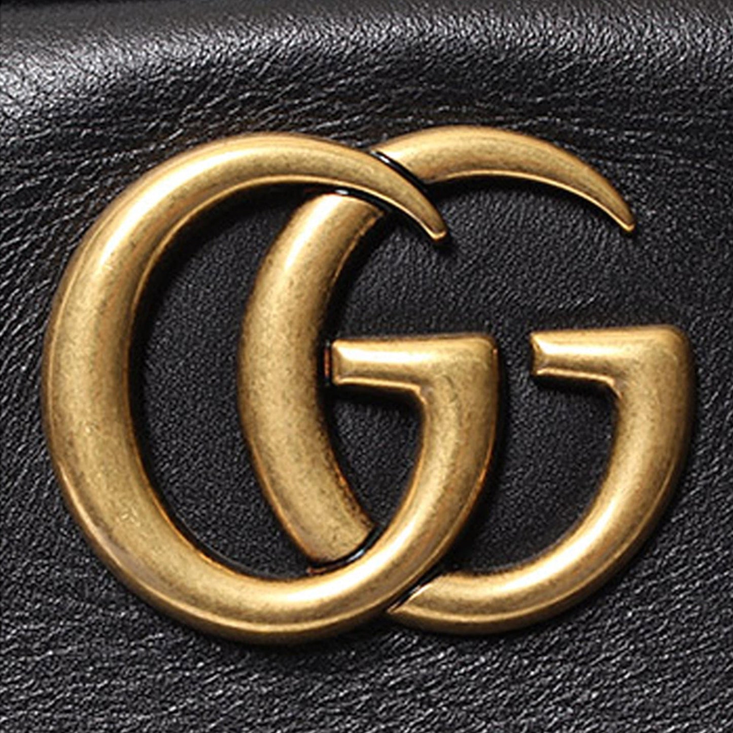 Gucci GG Marmont Ghost Crossbody (SHG-jsbxel)
