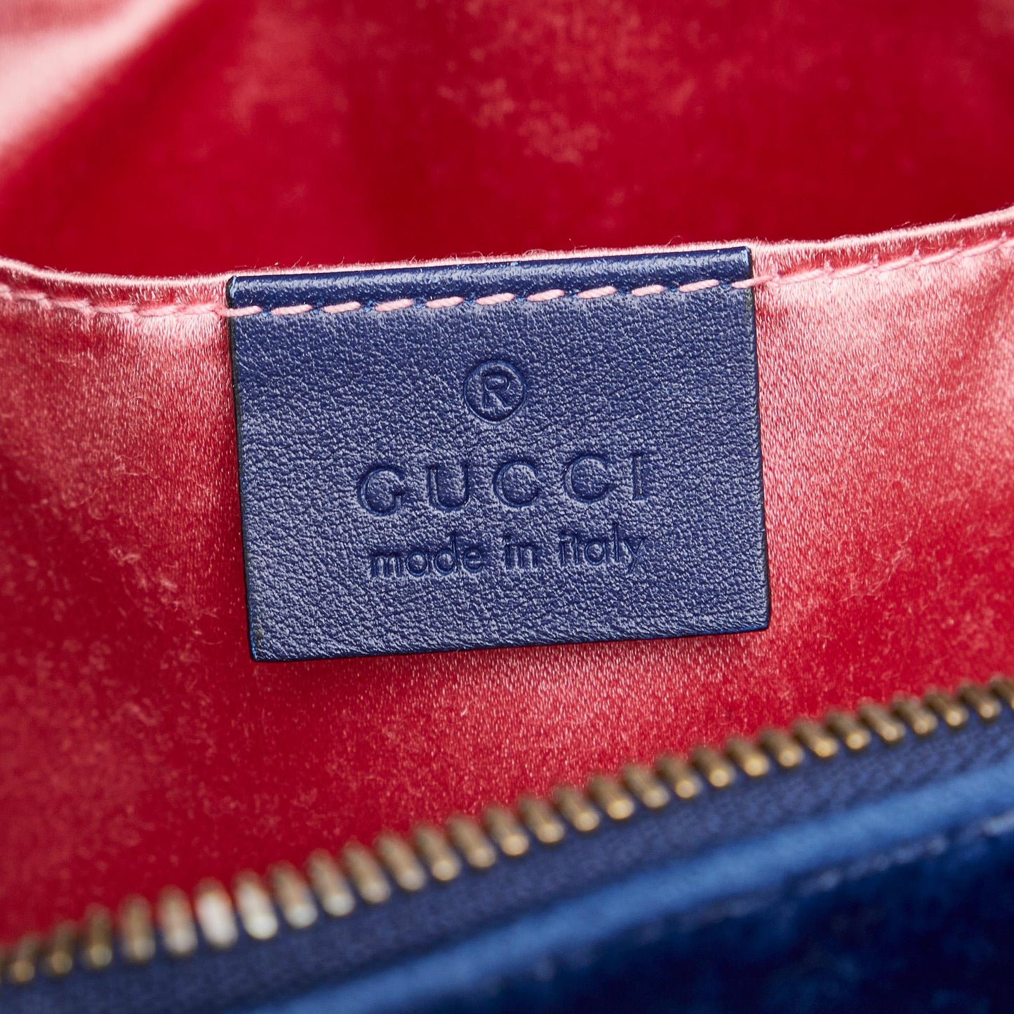 Gucci GG Marmont Matelasse Crossbody Bag (SHG-0RaqU4)