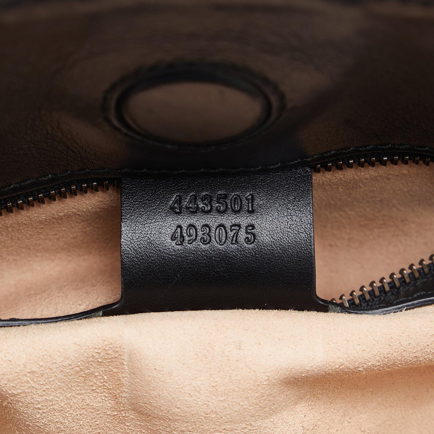 Gucci GG Marmont Matelasse Leather Shoulder Bag (SHG-dnIlcK)