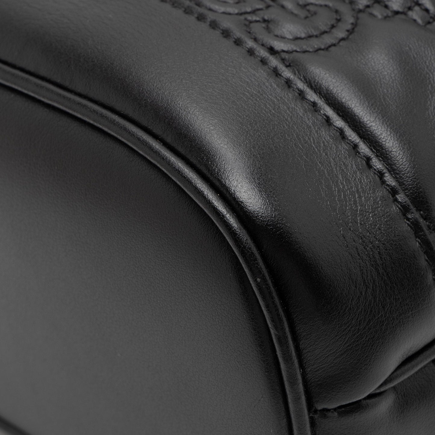 Gucci Jumbo GG Matelasse Bucket Bag
