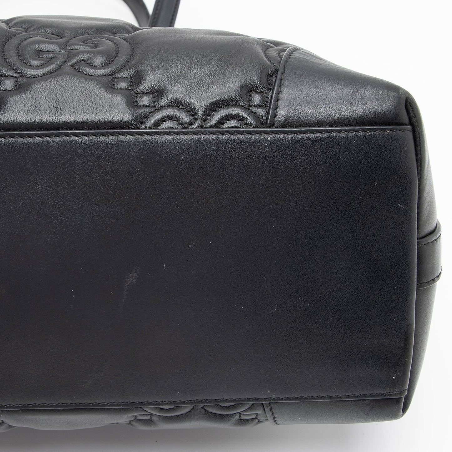 Gucci Jumbo GG Matelasse Medium Tote (SHF-GyLDDY)