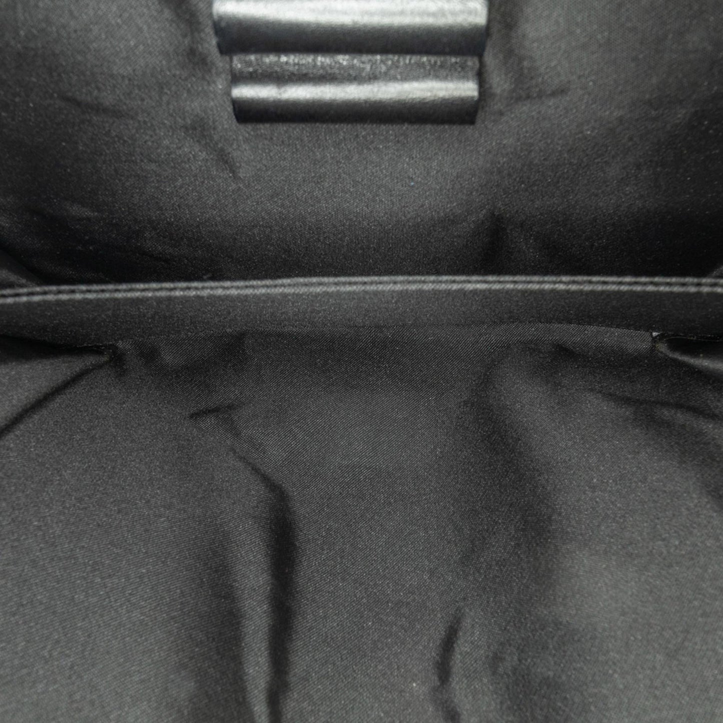 Gucci GG Nylon Crossbody (SHG-ScDtKo)
