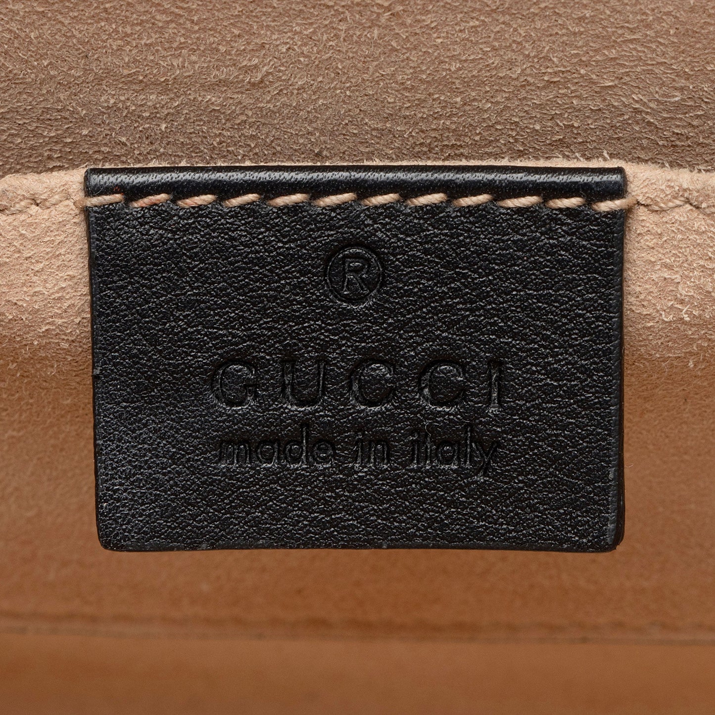 Gucci GG Supreme Bee Padlock Small Shoulder Bag (SHF-JaFqOf)