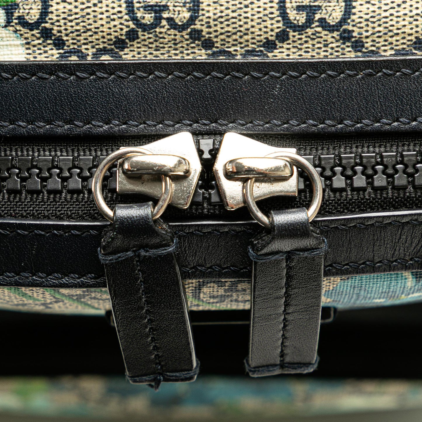 Gucci GG Supreme Blooms Day Backpack