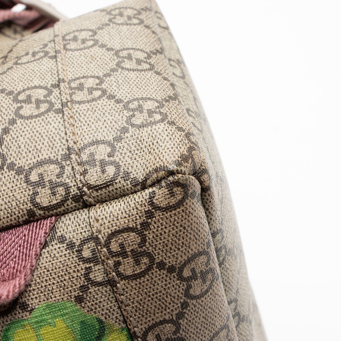 Gucci GG Supreme Blooms Medium Backpack (SHF-G2tOOE)