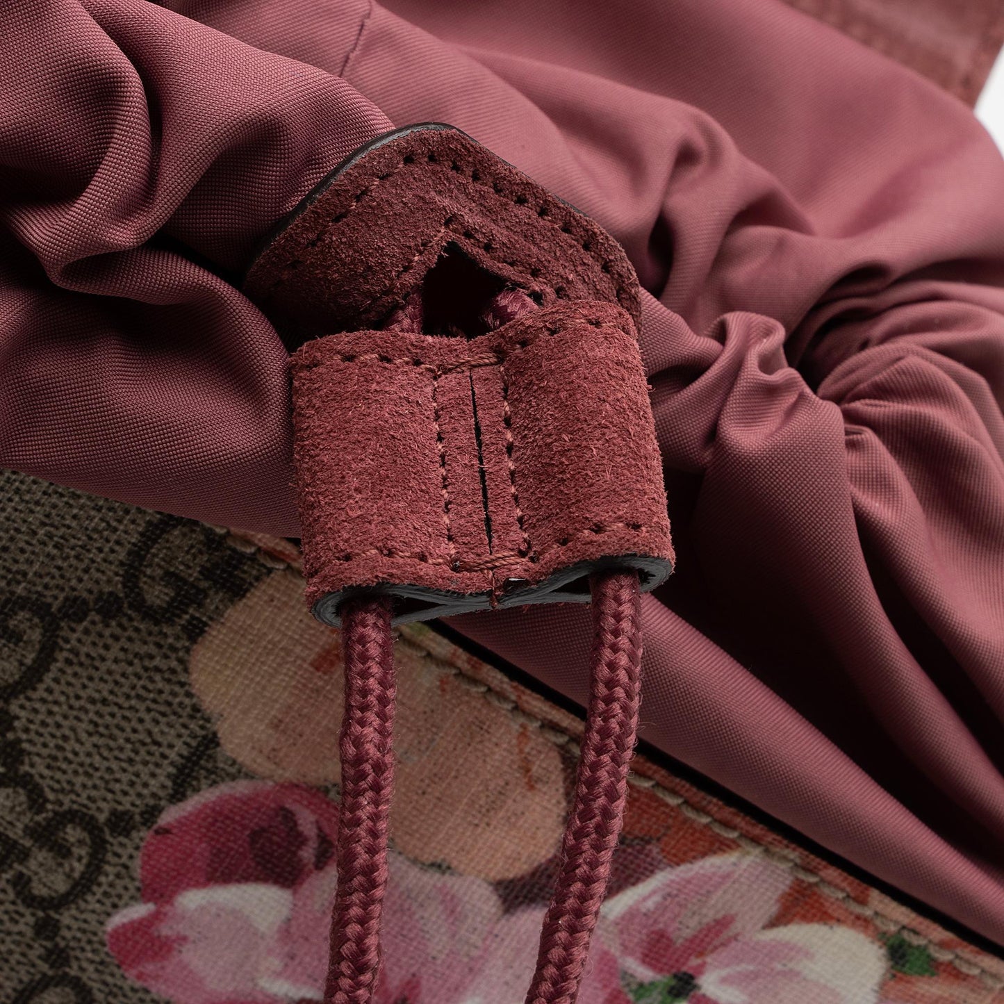Gucci GG Supreme Blooms Small Backpack (SHF-cWyqbN)