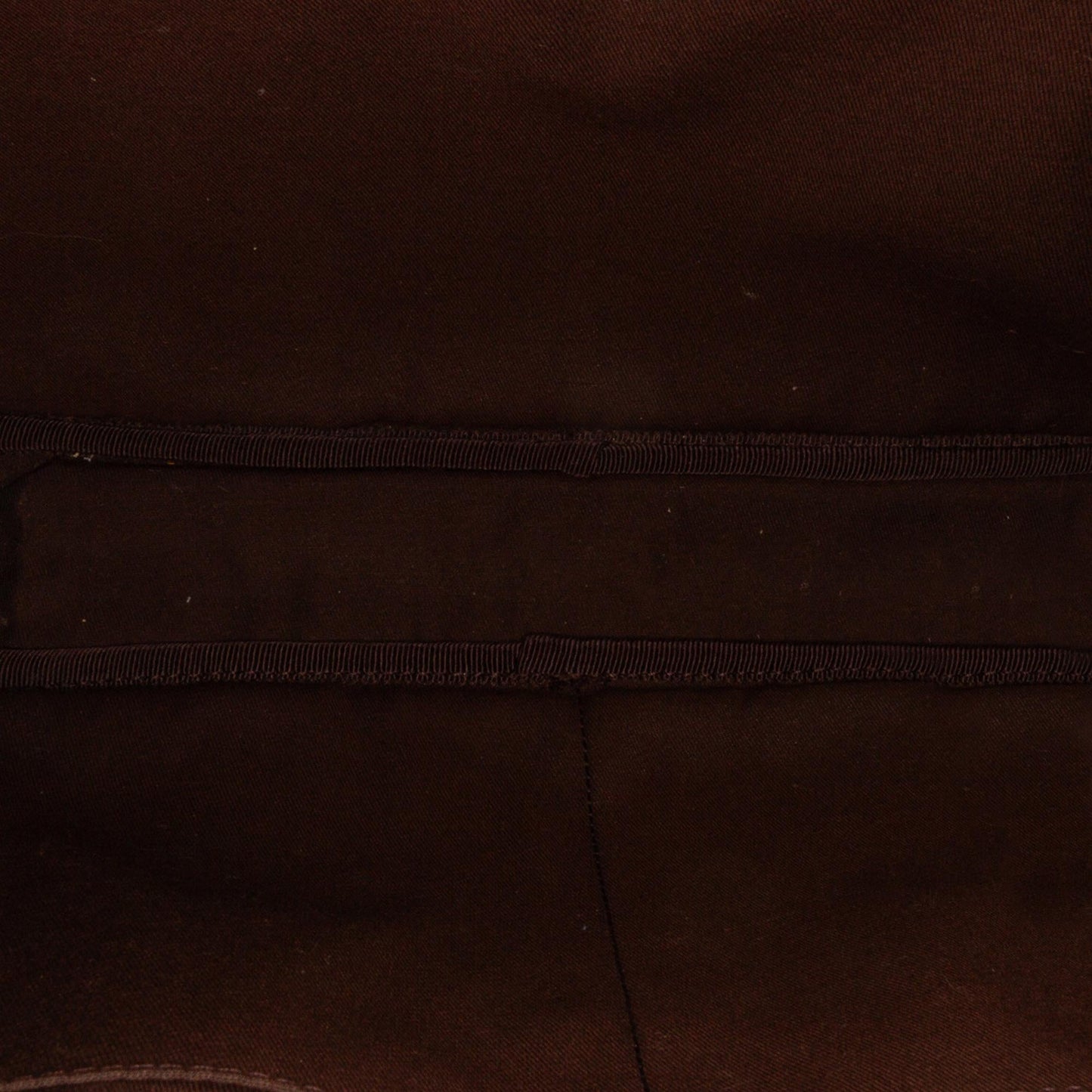 Gucci GG Supreme Business Bag (SHG-kI4nzT)