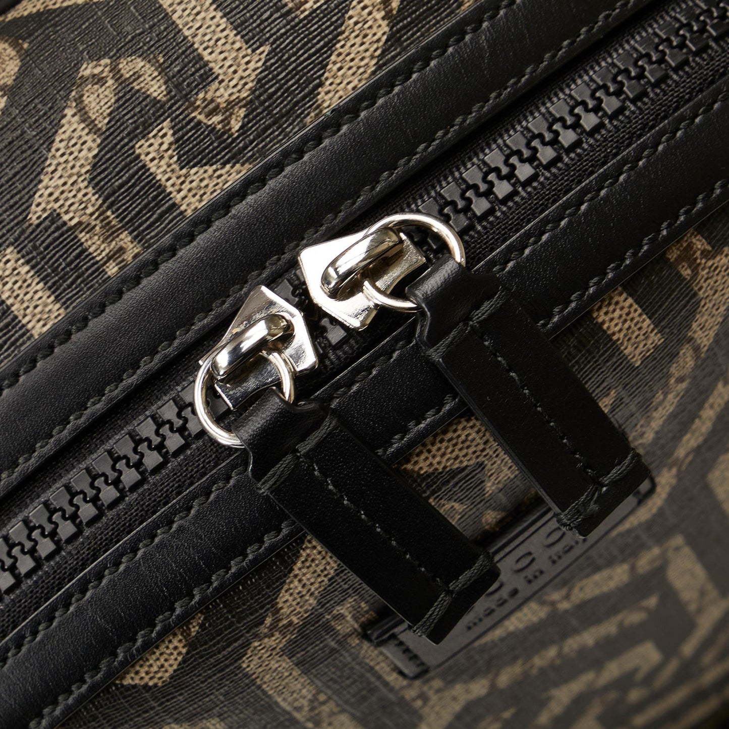 Gucci GG Supreme Caleido Backpack (SHG-aWHWVu)