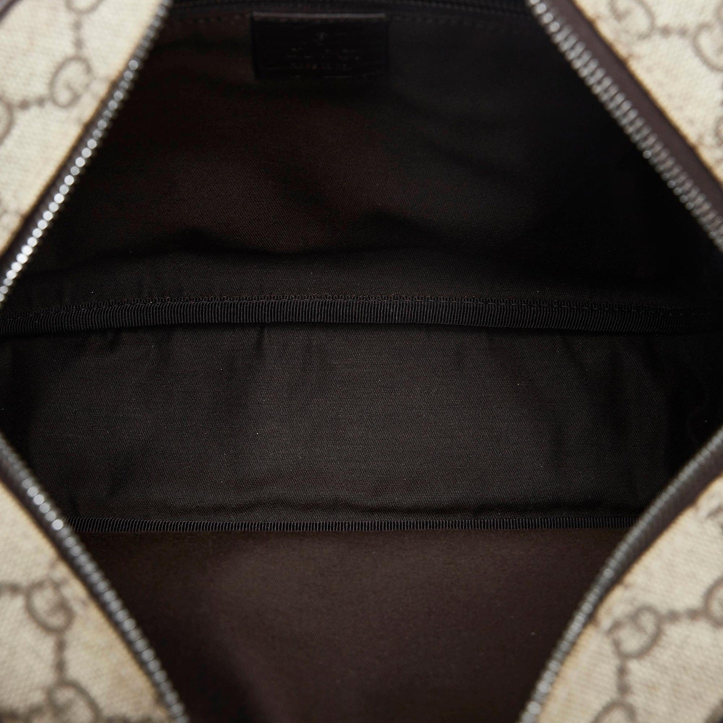 Gucci GG Supreme Crossbody Bag (SHG-c3Wr8A)