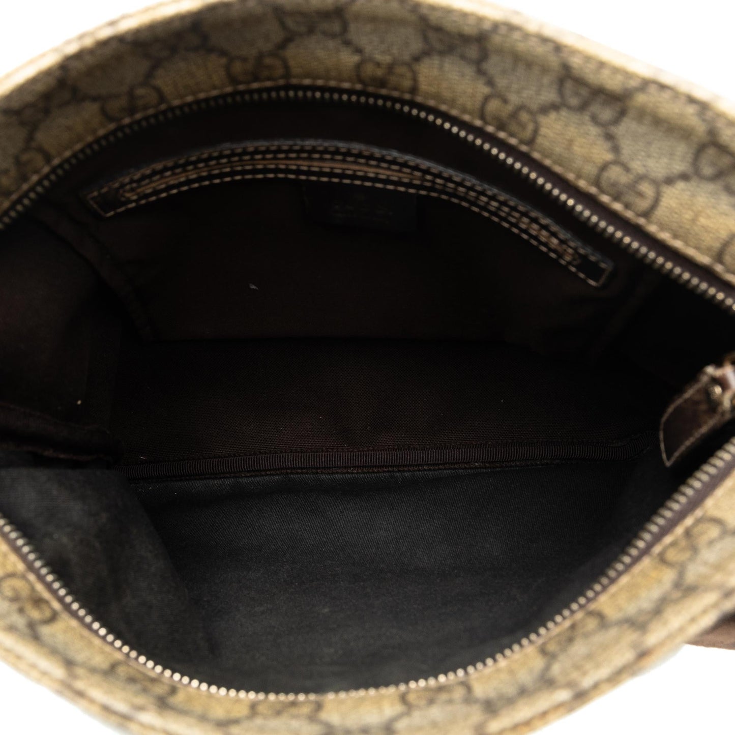 Gucci GG Supreme Crossbody Bag (SHG-kb0kJX)