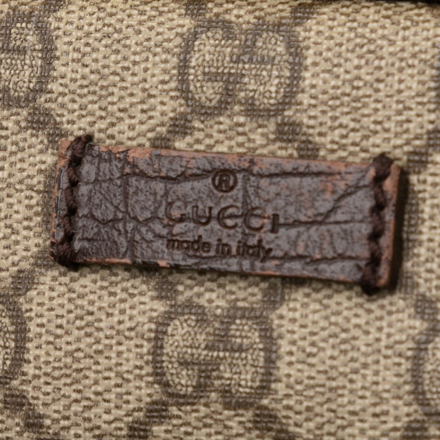 Gucci GG Supreme Crossbody (SHG-gFuKzp)