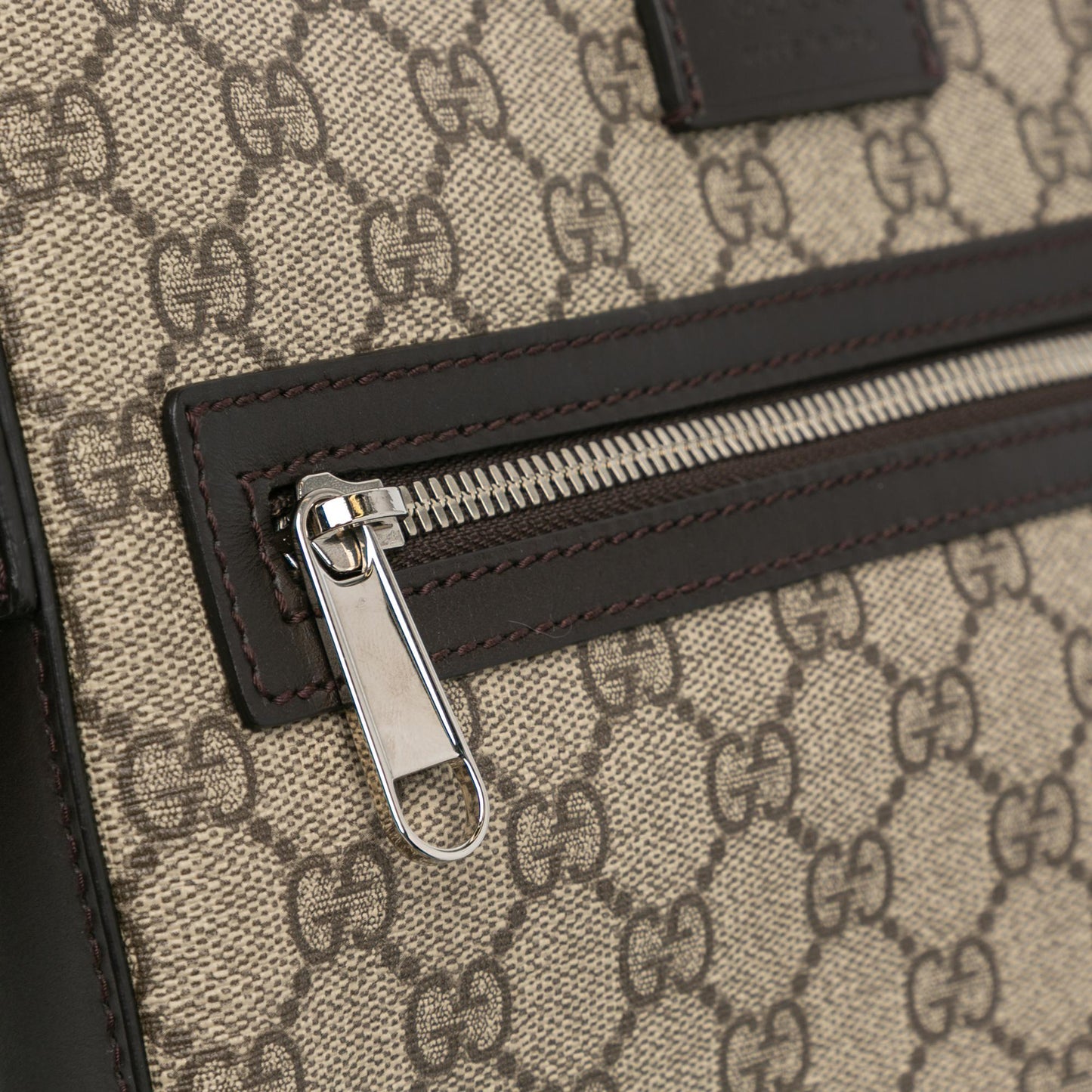 Gucci GG Supreme Crossbody (SHG-jeYLHS)