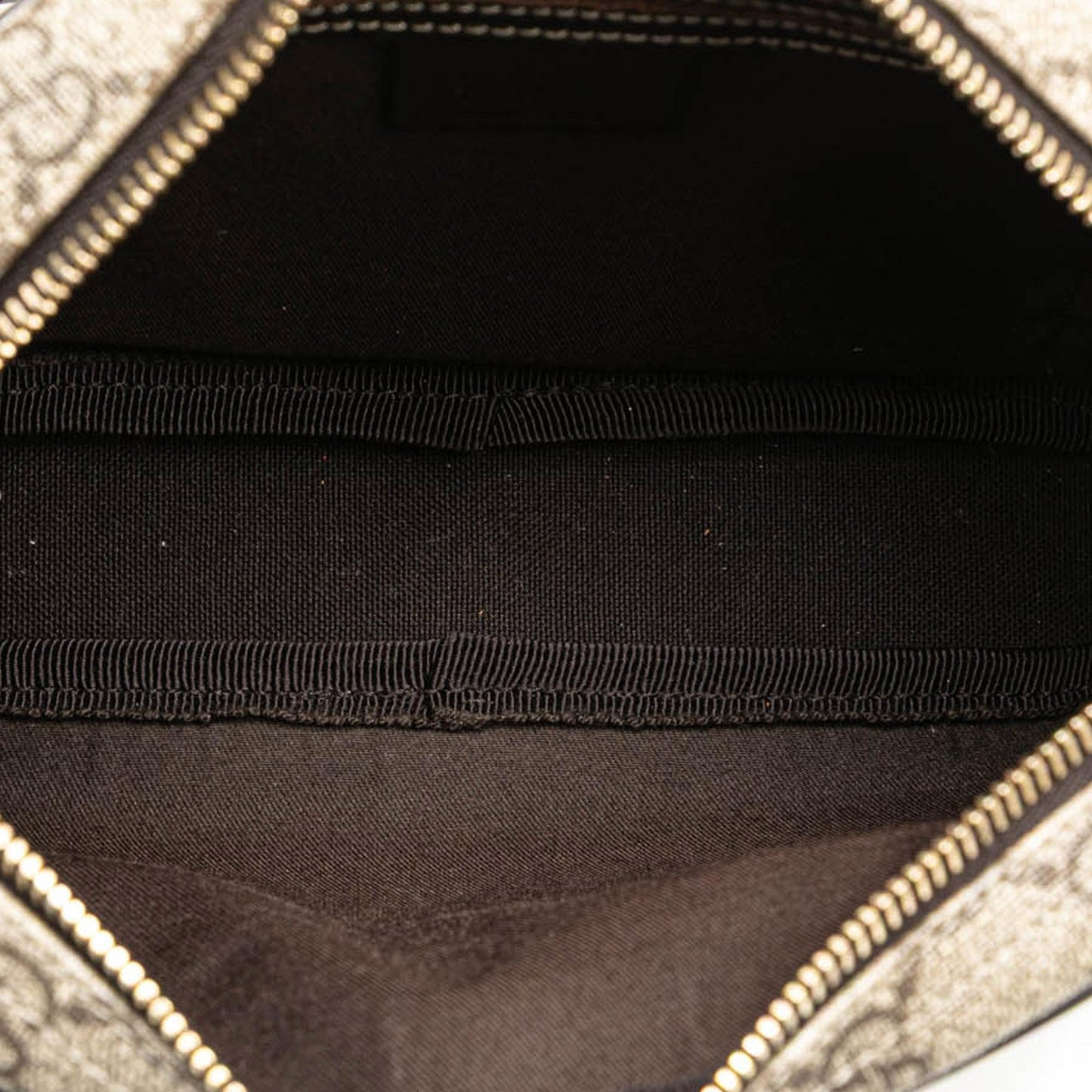 Gucci GG Supreme Crossbody