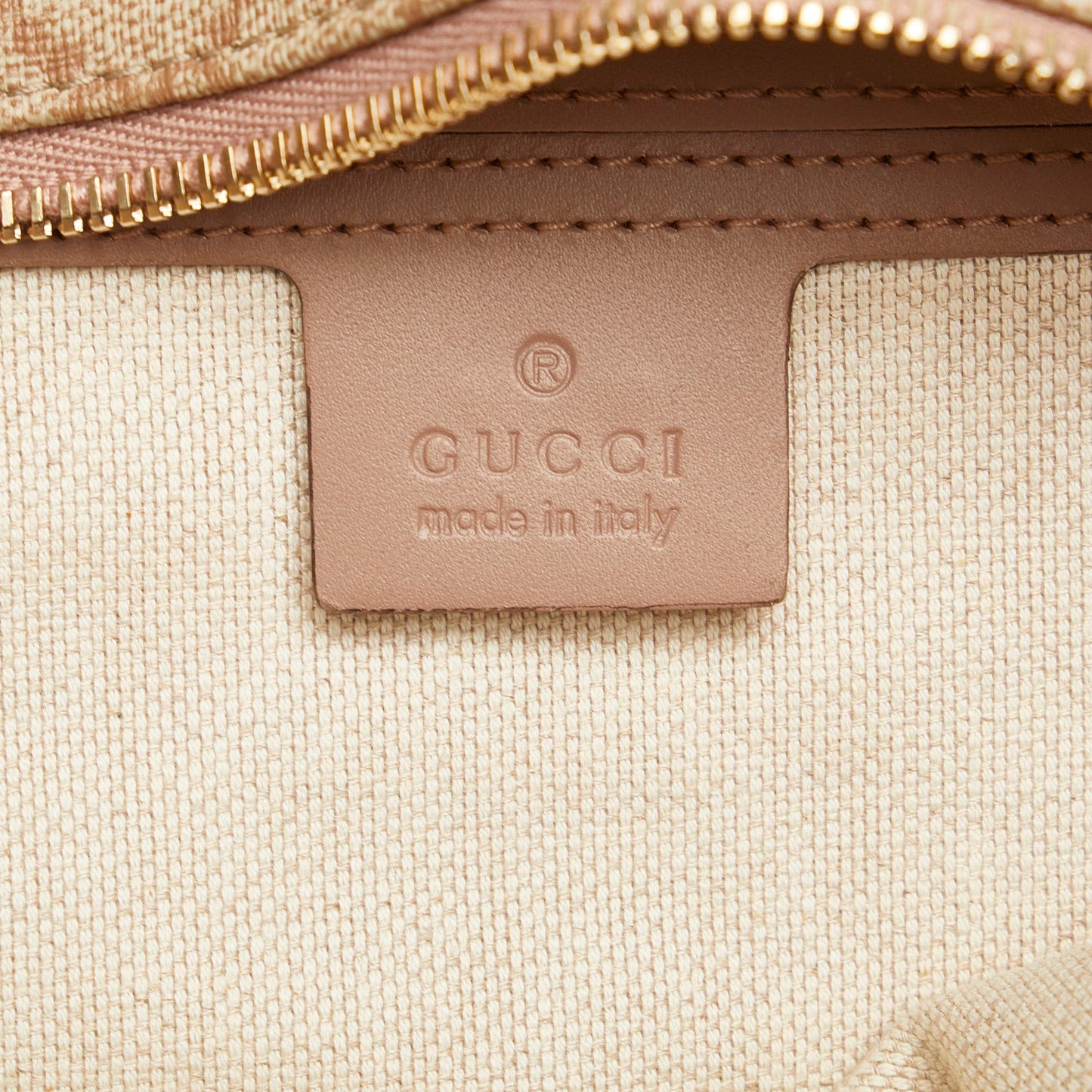Gucci GG Supreme Joy Tote (SHG-TPMUp3)