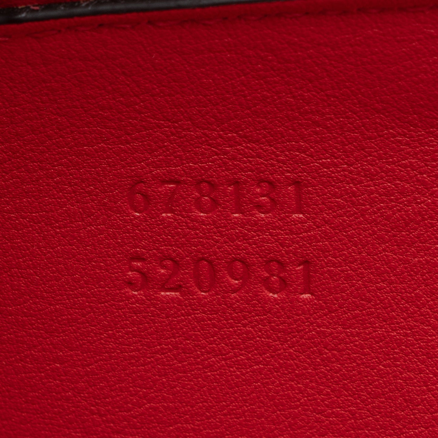 Gucci GG Supreme Love Heart Valentines Mini Crossbody (SHF-vvjySZ)