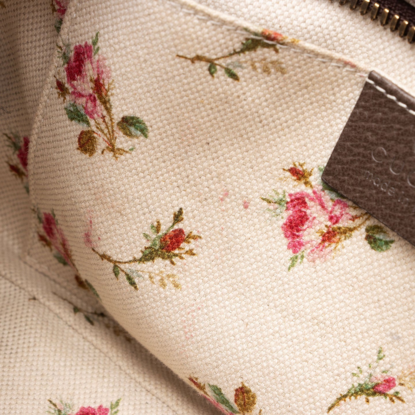 Gucci GG Supreme Neo Vintage Messenger Bag (SHF-Y80E18)