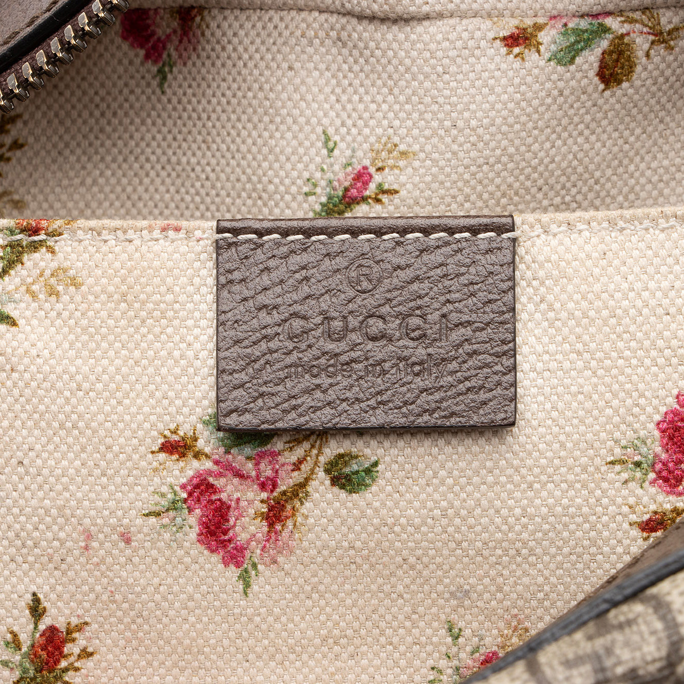 Gucci GG Supreme Neo Vintage Messenger Bag (SHF-Y80E18)
