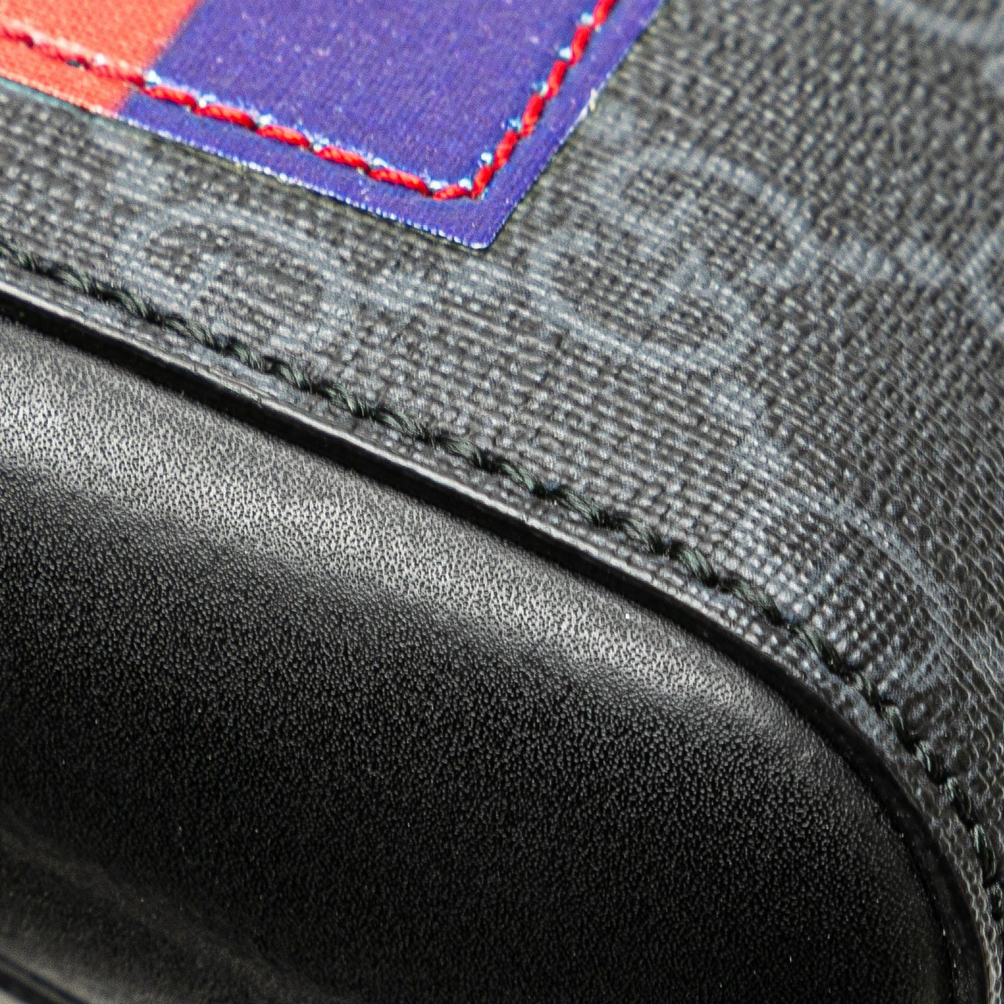 Gucci GG Supreme Night Courrier Crossbody