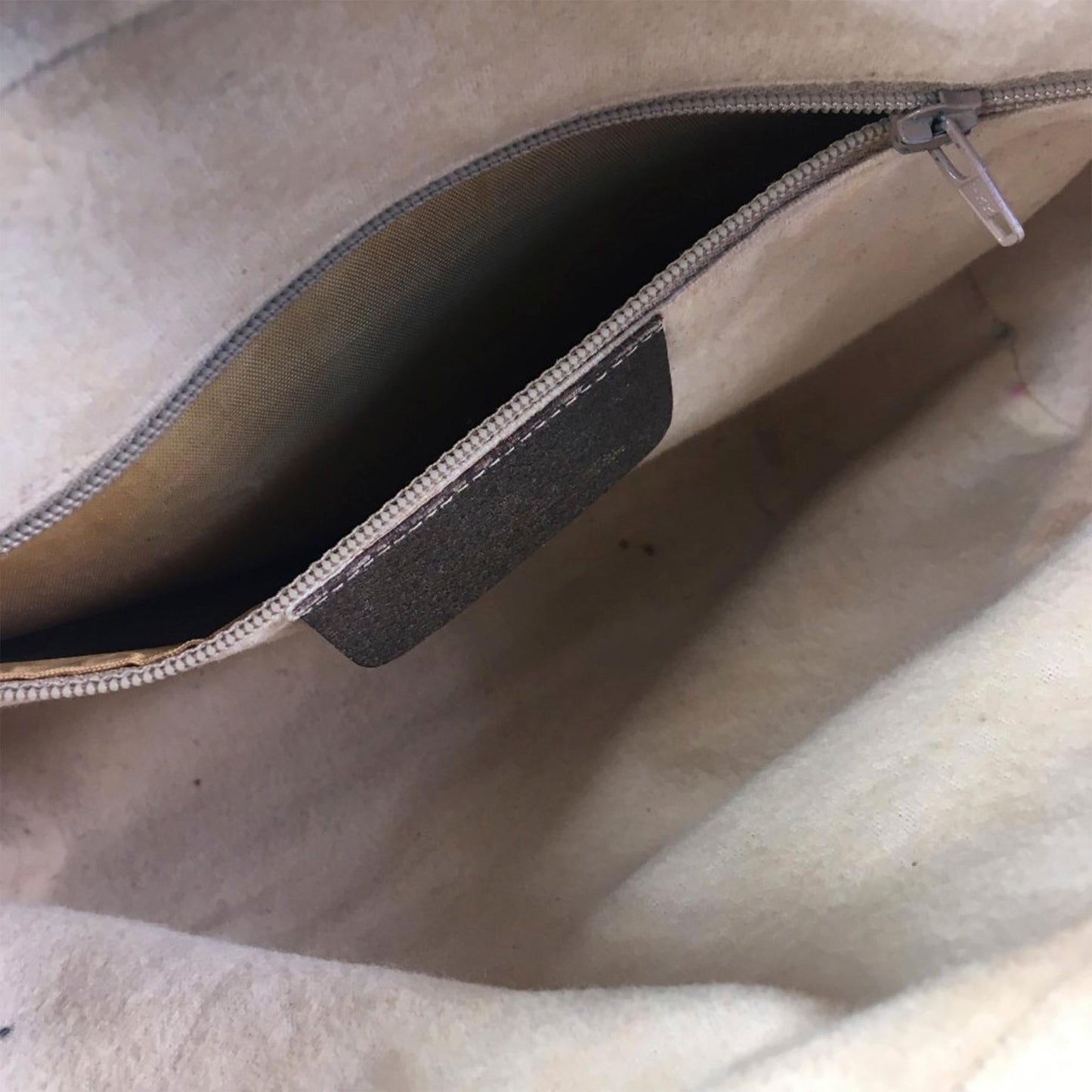 Gucci GG Supreme Ophidia Crossbody Bag (SHG-rVmpFe)