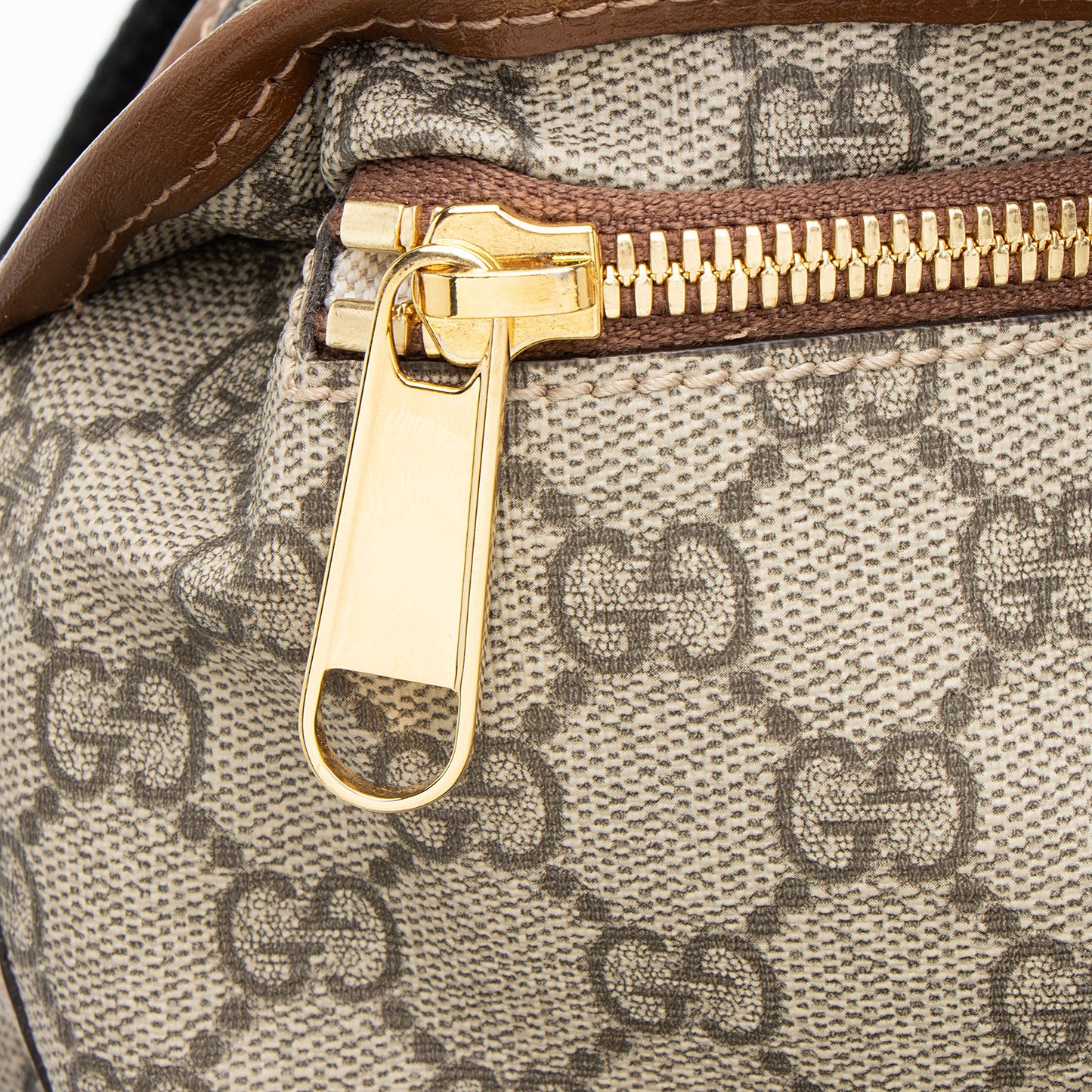 Gucci GG Supreme Retro Medium Backpack