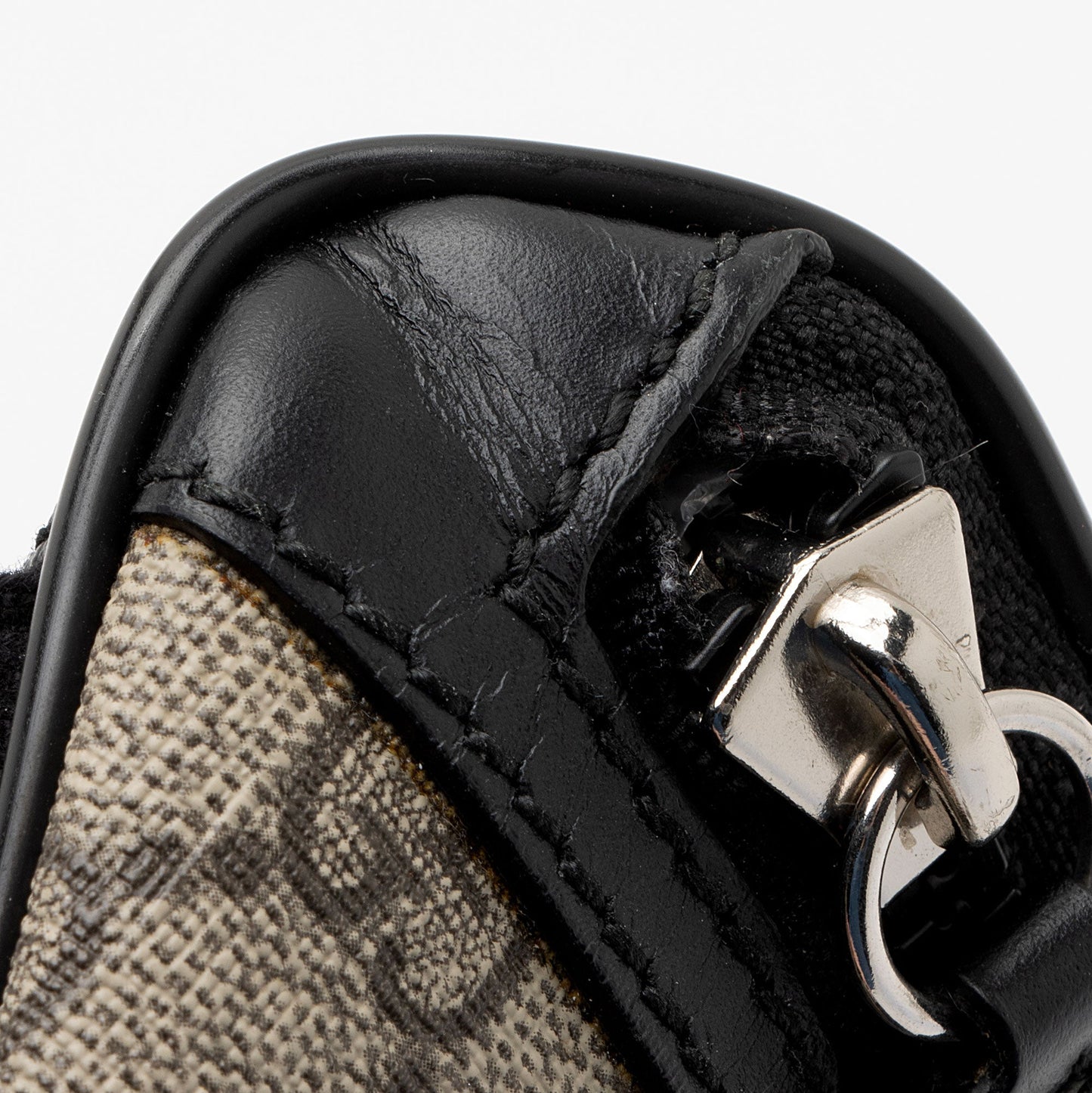 Gucci GG Supreme Small Belt Bag (SHF-Owq7L8)