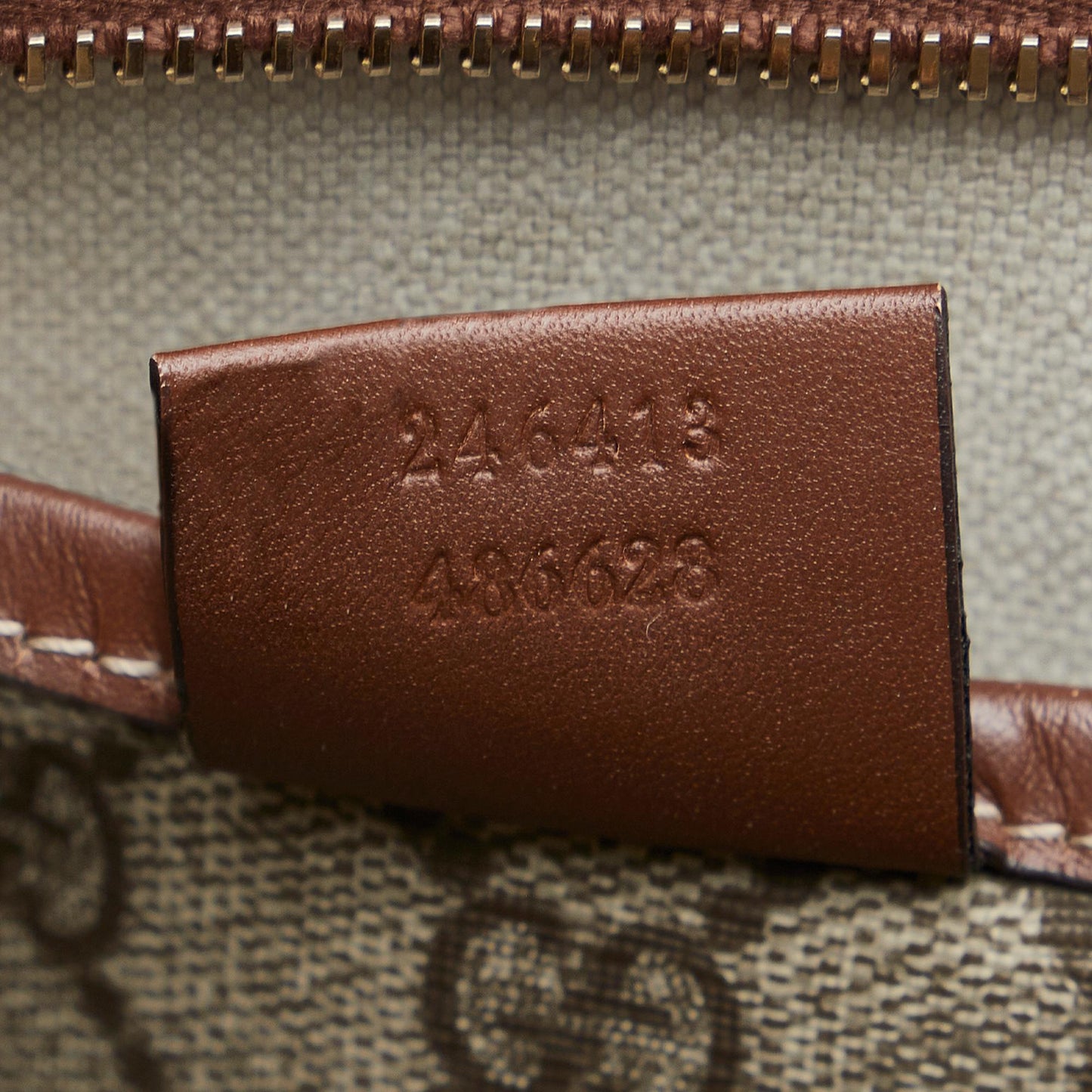 Gucci GG Supreme Web Crossbody (SHG-ughrS6)